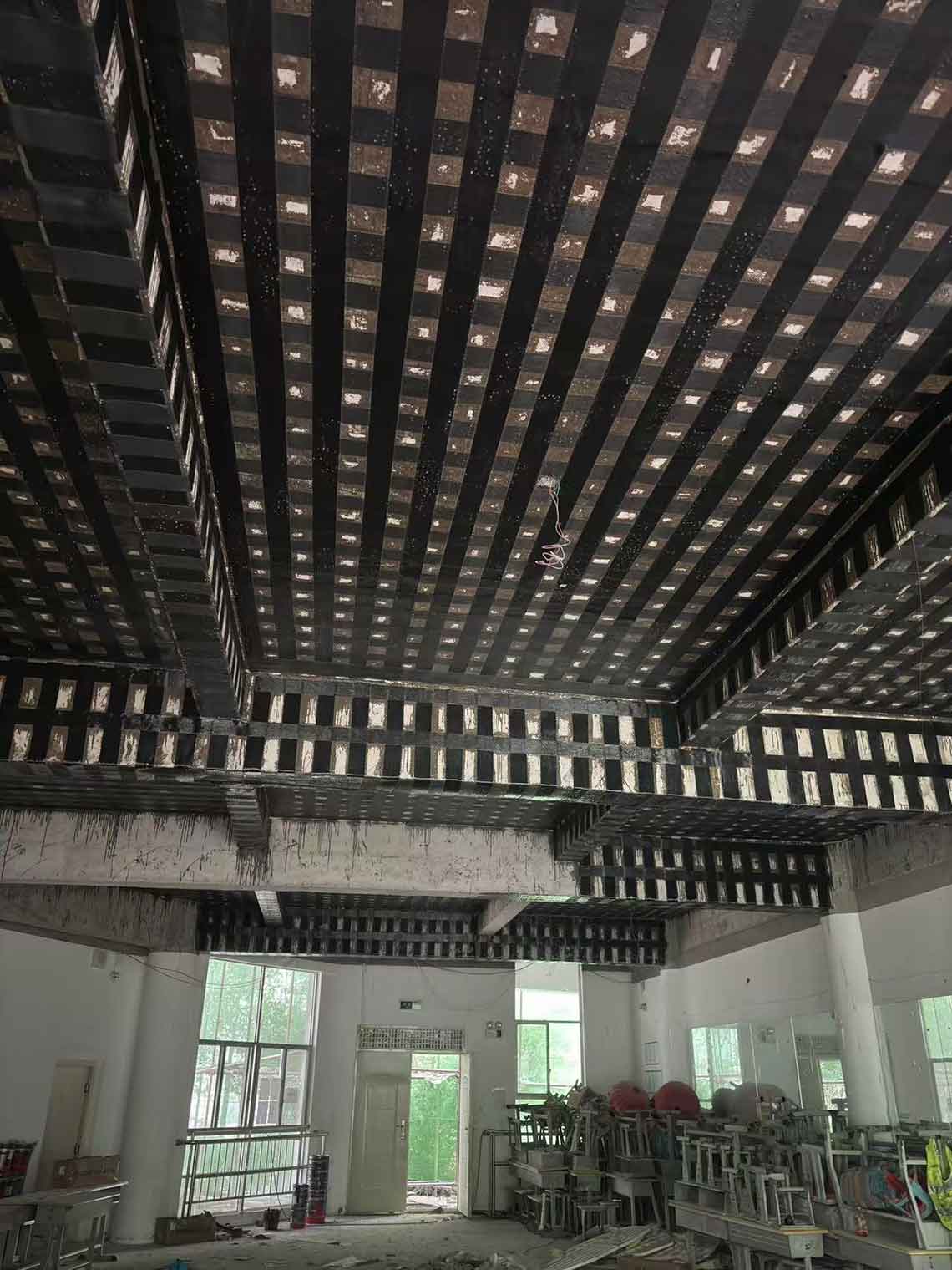 德宏州芒市碳纤维加固施工现场图片