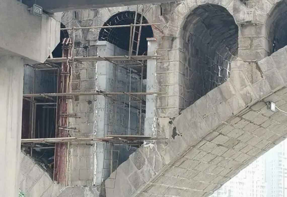 桥梁加固
